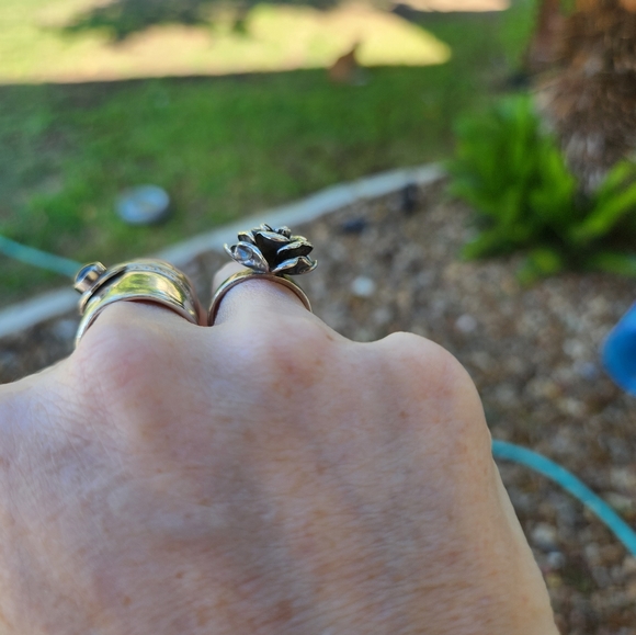Rose or peony flower sterling silver ring - Picture 8 of 8